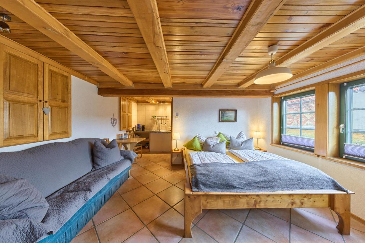 Landhotel Brauner Hirsch Kammerforst Rum bild