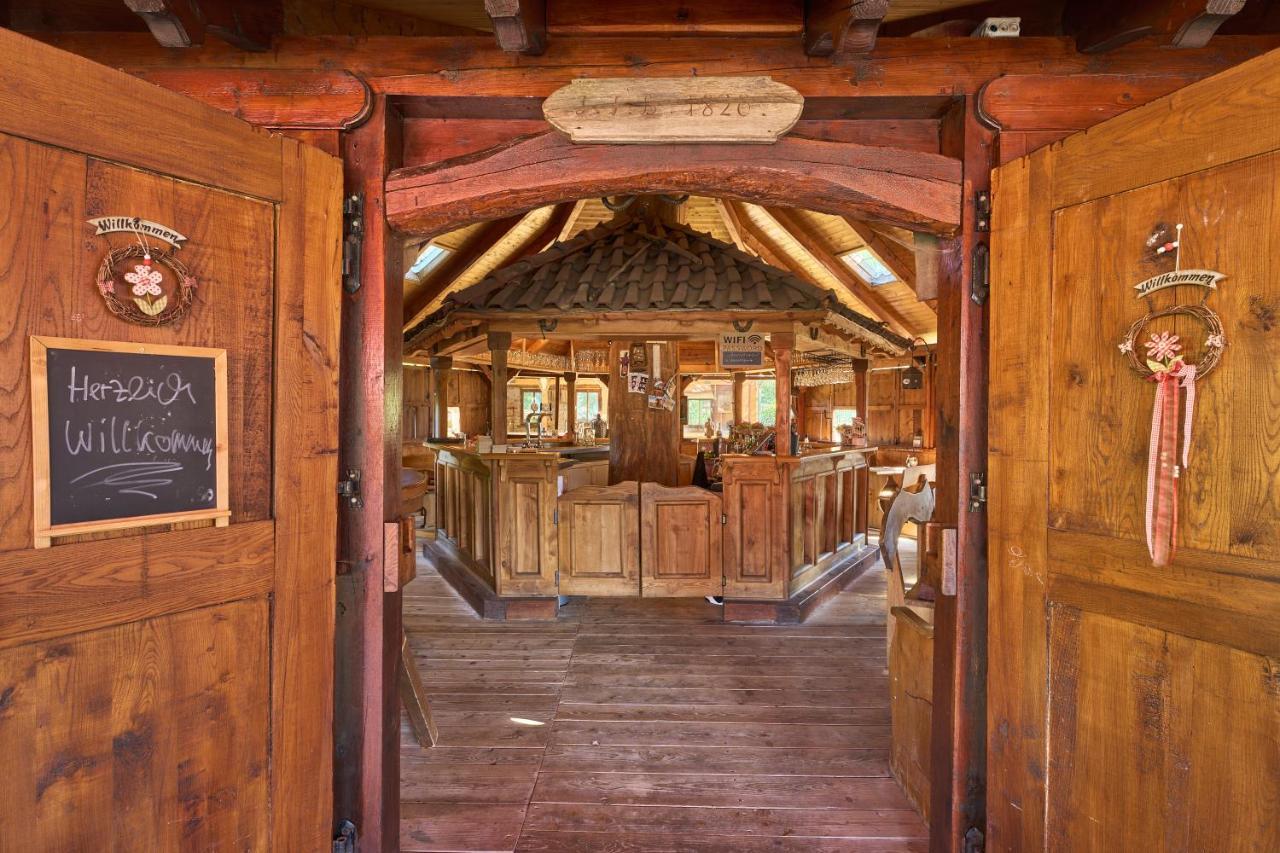 Landhotel Brauner Hirsch Kammerforst Exteriör bild