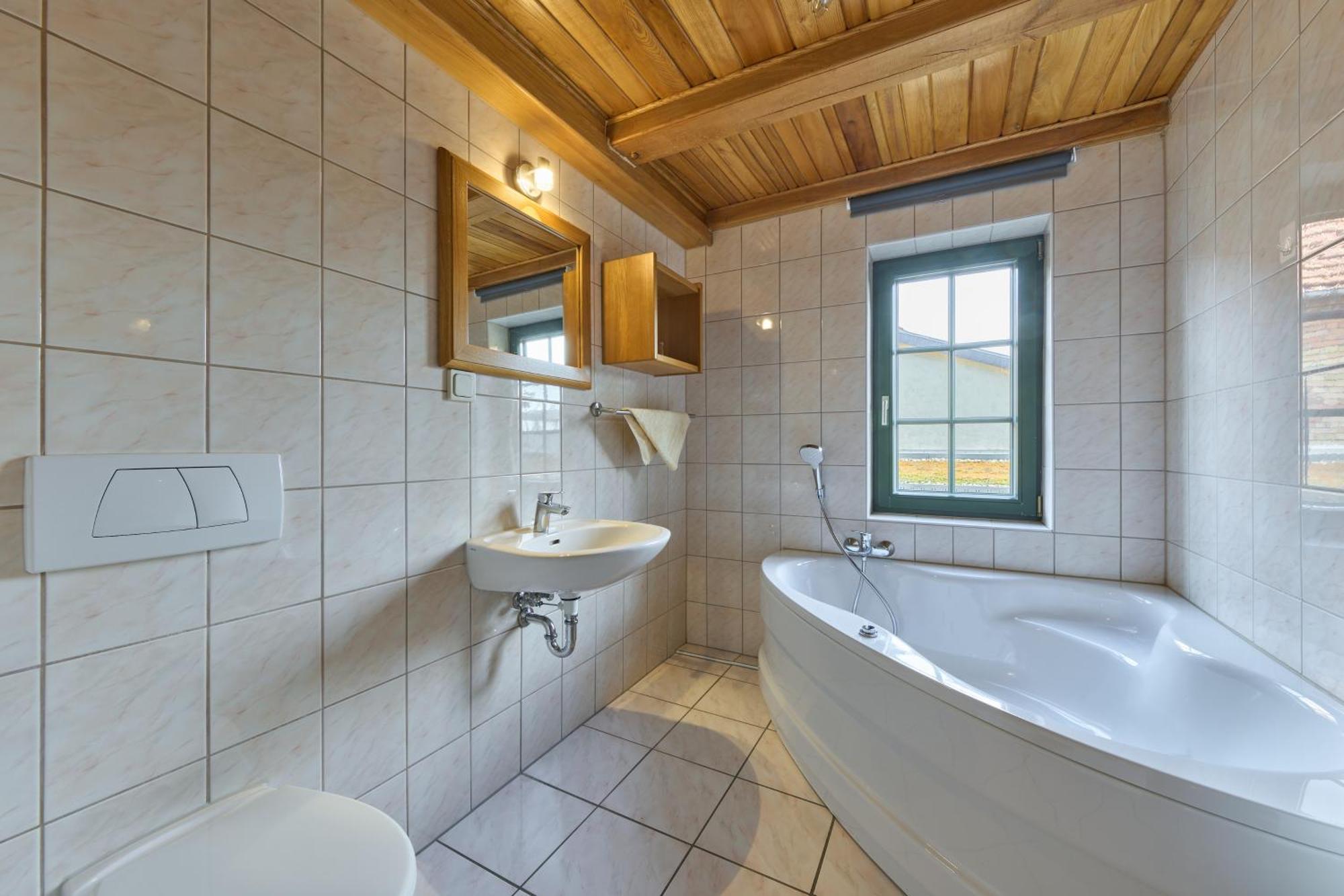 Landhotel Brauner Hirsch Kammerforst Rum bild